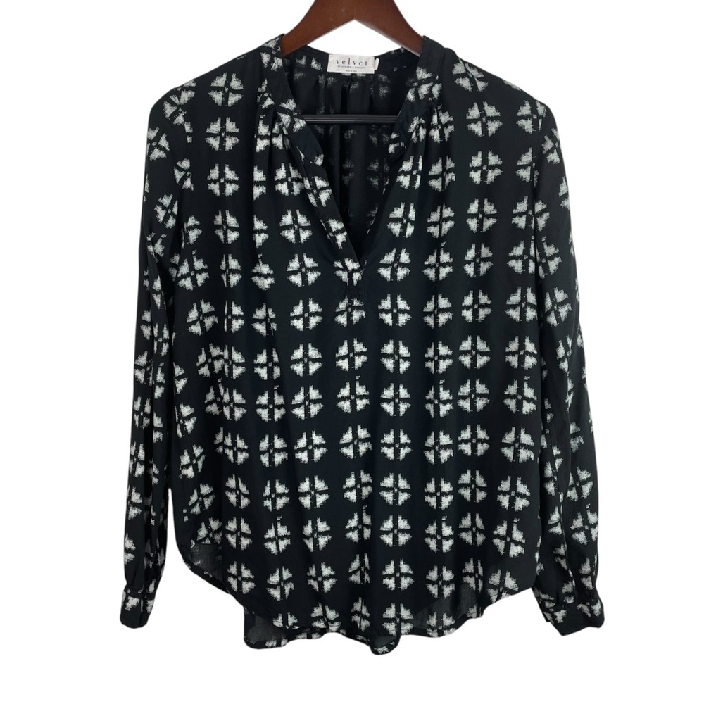 Velvet by Graham Spencer | Black White Print Split Neck Top